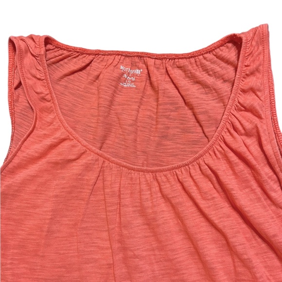⭐️2/$15⭐️ Motherhood Maternity Nursing Tank Top - Picture 3 of 3